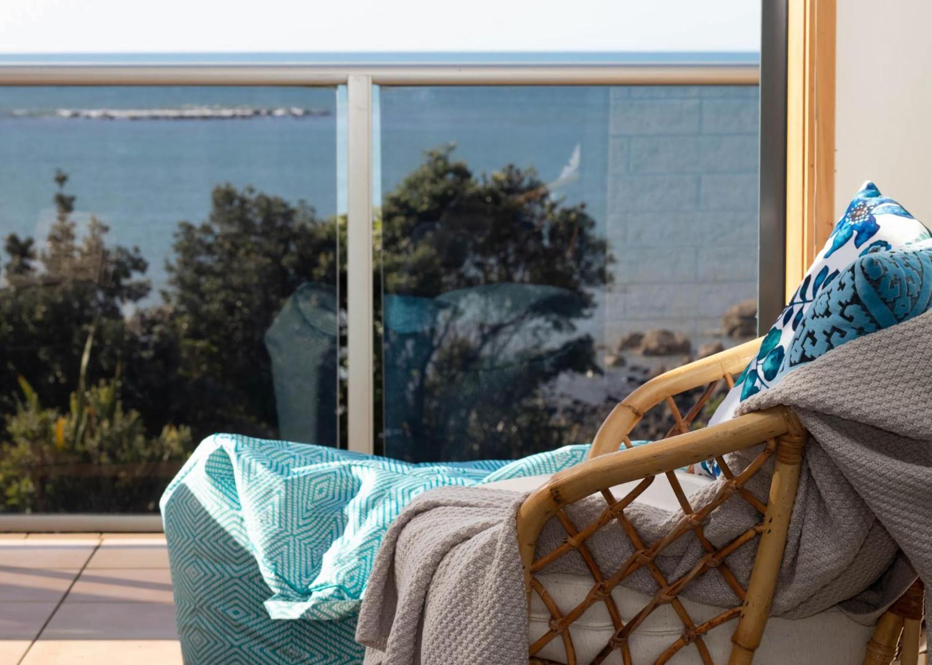 Beachfront Bliss On Wanaka Terrace Support Local Villa New Plymouth Esterno foto