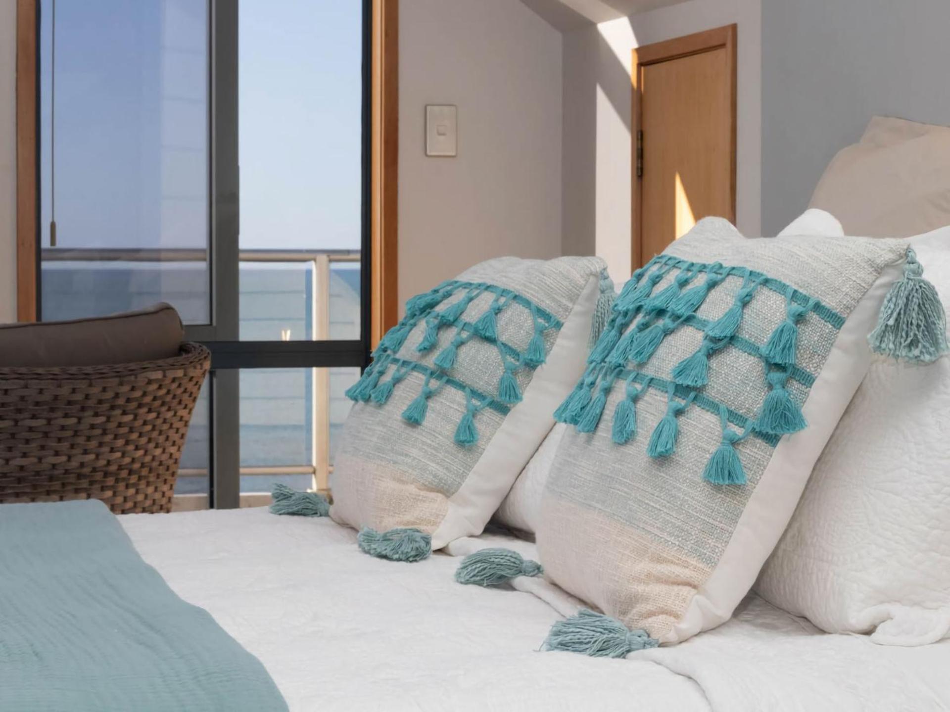 Beachfront Bliss On Wanaka Terrace Support Local Villa New Plymouth Esterno foto
